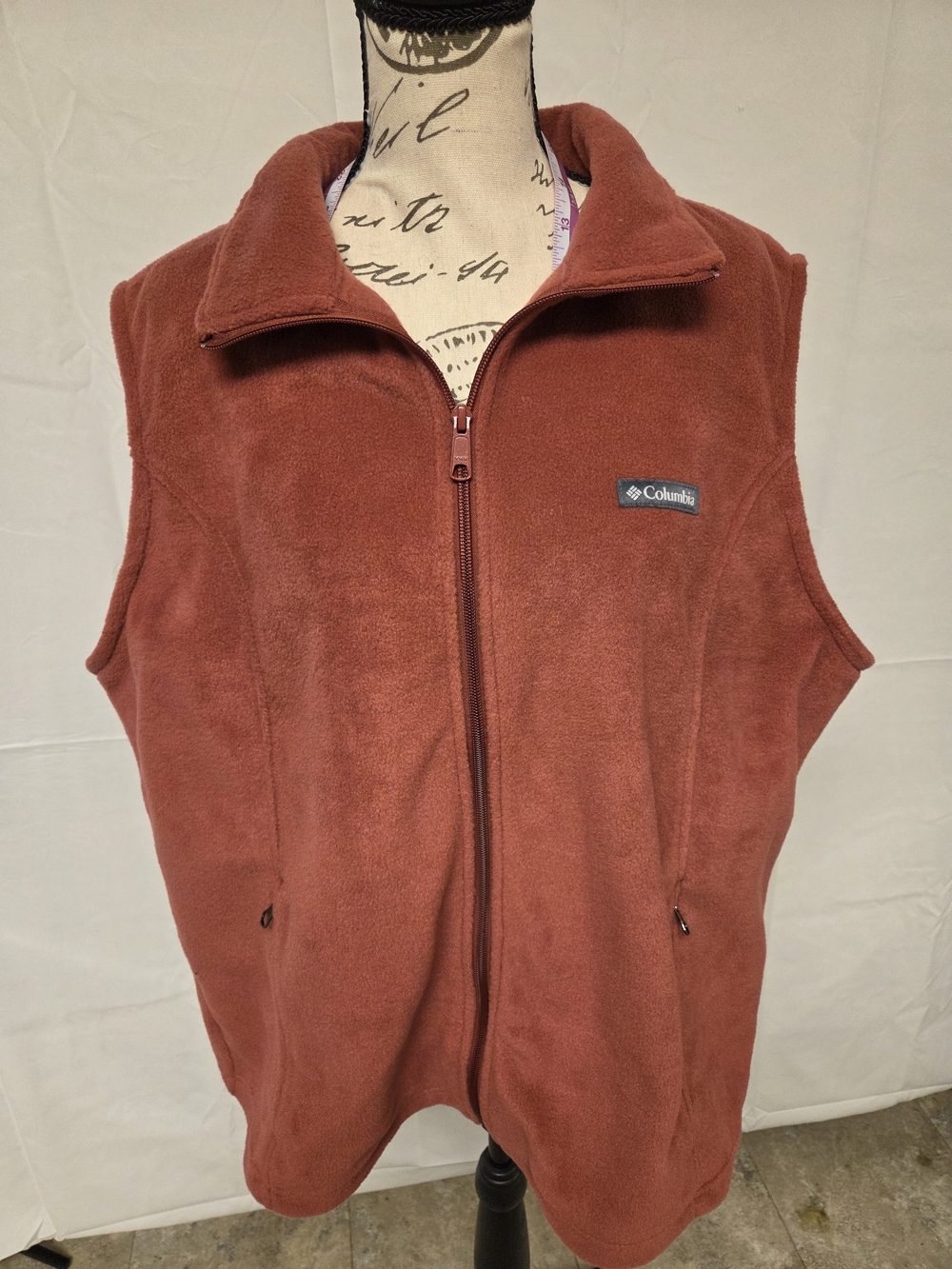 Columbia Women’s Mauve Fleece Vest - Zip Front